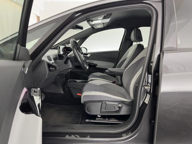 Volkswagen ID.3 First Plus 58 kWh [ 3-Fase-11kW] {SoH-88%} (INCL-BTW) Aut. *FULL-LED | HEATED-COMFORTSEATS | CAMERA | DIGI-COCKPIT | NAVI-FULLMAP | KEYLESS | PRIVACY-GLASS | AMBIENT-LIGHT | ECC | PDC | CRUISE | 19''ALU*