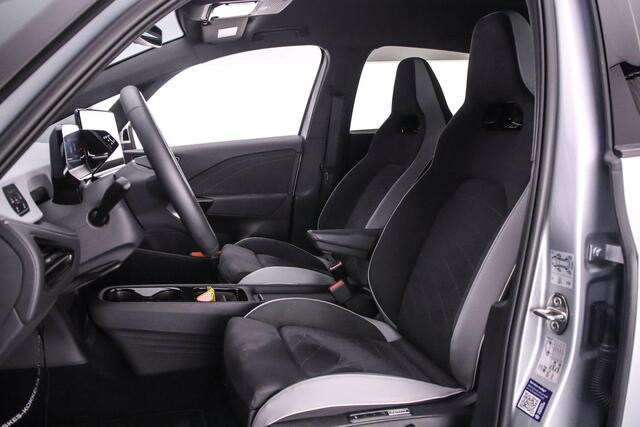 Volkswagen ID.3 Pro S Business 204pk Automaat Adaptive cruise control, Head up display, Navigatie, LED matrix koplampen, Stoelverwarming, 360 camera, Achteruitrijcamera