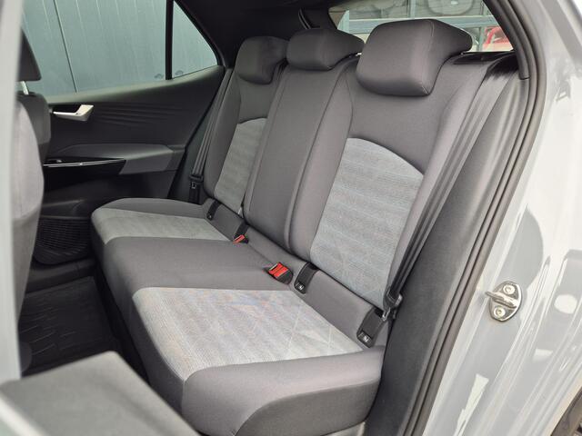 Volkswagen ID.3 Pure Performance 45 kWh 150pk | BTW | Navi | Cruise | Carplay | 19''