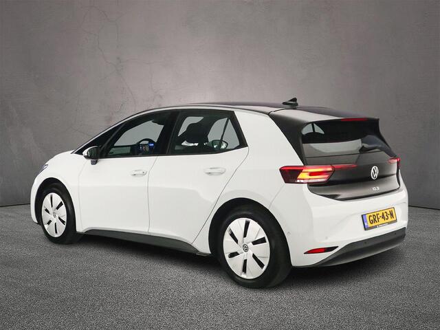 Volkswagen ID.3 Pure Oranje Edition 170pk Automaat Adaptive cruise control, Achteruitrijcamera, Navigatie, LED koplampen, Stuurwiel verwarmd, Parkeersensoren, App connect