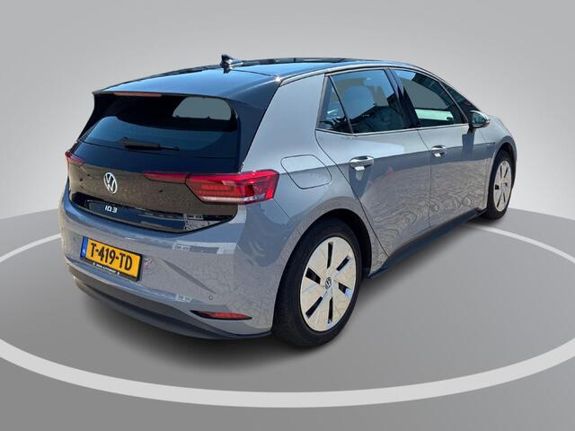 Volkswagen ID.3 Pure 150pk 45 kWh · SOH 93,6 · Apple/Android Car Play · Navigatie · P-Sensoren · ACC · Stoel-& Stuurverwarming ·