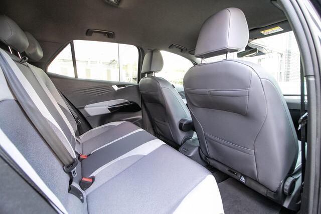 Volkswagen ID.3 First Plus 58 kWh | Fase 3 | Camera | 19" LMV |