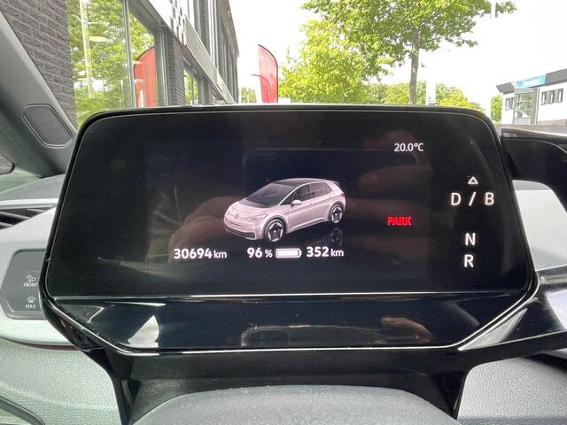 Volkswagen ID.3 First Plus 58 kWh | SOH 92% | Carplay | Adpt. cruise | 19" velgen |