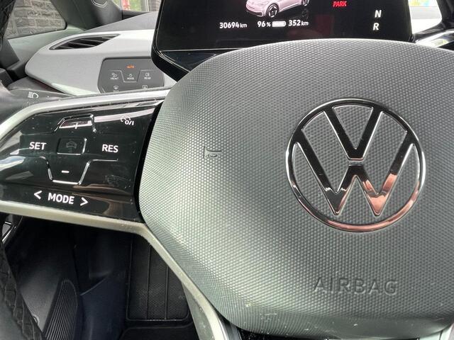 Volkswagen ID.3 First Plus 58 kWh | SOH 92% | Carplay | Adpt. cruise | 19" velgen |