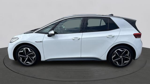 Volkswagen ID.3 First Plus 58 kWh Navigatie,stoelverwarming ,cruise controll, appconnect
