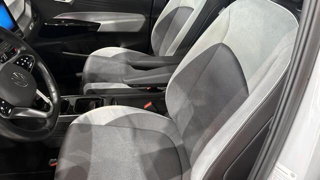 Volkswagen ID.3 First Plus 58 kWh Navigatie,stoelverwarming ,cruise controll, appconnect