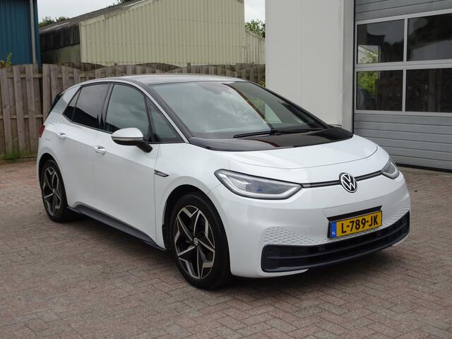 Volkswagen ID.3 First Plus 58 kWh Automatische airco, navigatie, achteruitrijcamera, licht metalen velgen, enz.