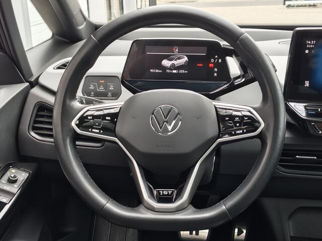 Volkswagen ID.3 First Plus 58 kWh | SOH 87,1 % | Pano | Stoelverwarming | El. Verstelbare stoelen