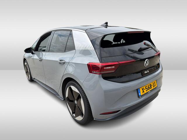 Volkswagen ID.3 First Max 58 kWh / Full option! / Panoramadak / Camera / Head-up / Keyless / 20'' / ACC / Dodehoek / Elektr. stoelen / Massage / Navigatie / Stuurverwarming