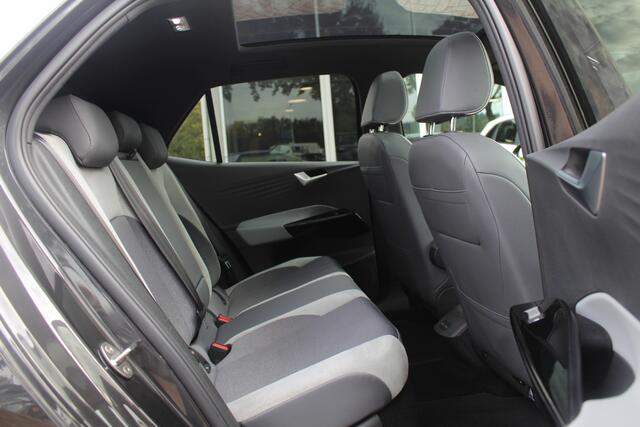 Volkswagen ID.3 First Max 58 kWh / Full option! / Panoramadak / Camera / Head-up / Keyless / 20'' / ACC / Dodehoek / Elektr. stoelen / Massage / Navigatie / Stuurverwarming