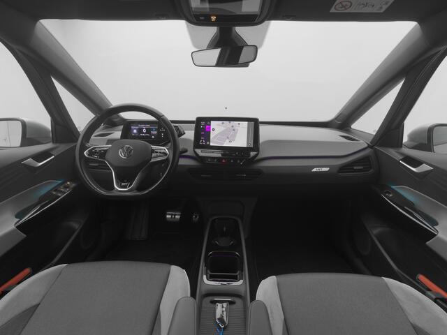 Volkswagen ID.3 First Plus 58 kWh | CAMERA | ADAPTIVE | STOEL- EN STUURVERW.