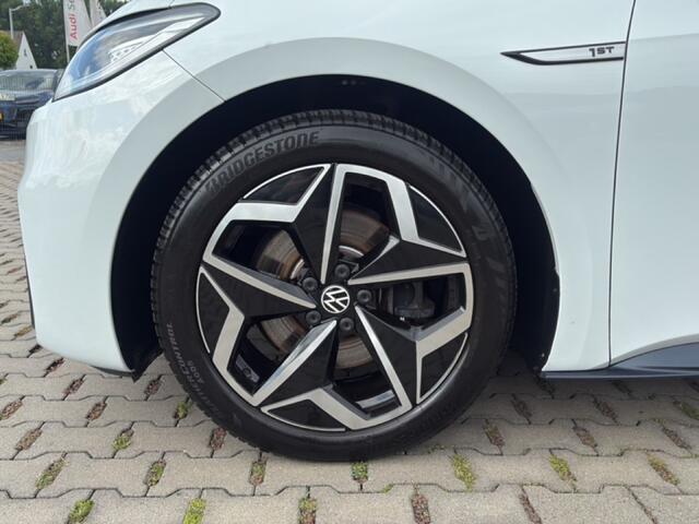 Volkswagen ID.3 PRO PERFORMANCE 1ST PDC/ACC/STOEL+STUURVERW/NAVI/CARPLAY