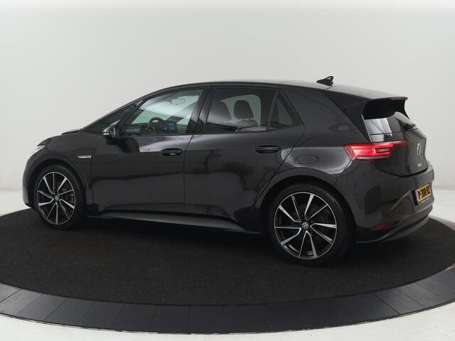 Volkswagen ID.3 Pro 58 kWh | SOH 94.5% | Panoramadak | Stuur/stoel verwarming | Adaptive cruise | 360 camera | Carplay | Massage stoelen | Climate control | Sfeerverlichting | Warmtepomp