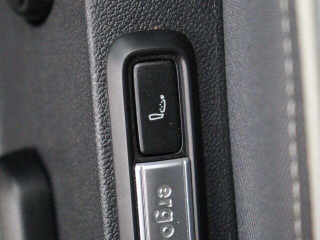 Volkswagen ID.3 Pro 58 kWh | SOH 94.5% | Panoramadak | Stuur/stoel verwarming | Adaptive cruise | 360 camera | Carplay | Massage stoelen | Climate control | Sfeerverlichting | Warmtepomp