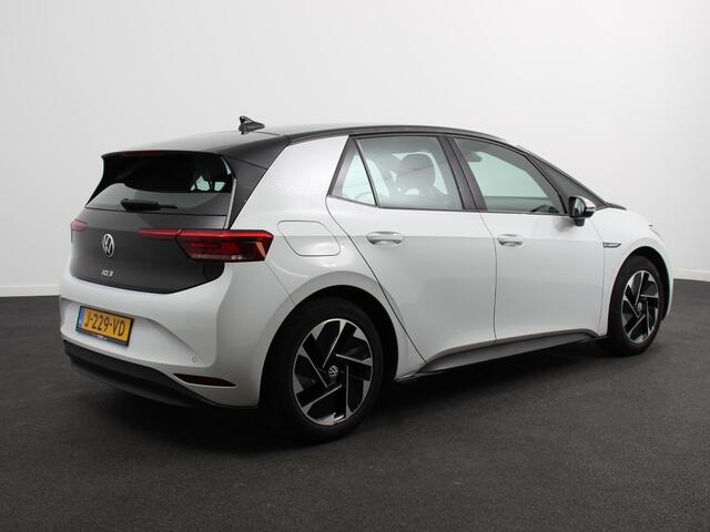 Volkswagen ID.3 First 58 kWh SOH 86% Navigatie Apple Carplay/Android Auto Adaptive Cruise Control Parkeersensoren Stoel- en stuurverwarming Lichtmetalen velgen Climate Control