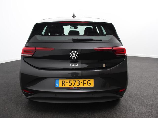 Volkswagen ID.3 Pro 58 kWh SOH 90% 18"Lichtmetalen Velgen Navigatie Parkeer sensoren Adaptive Cruise Control Climate Control