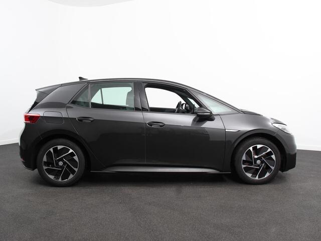 Volkswagen ID.3 Pro 58 kWh SOH 90% 18"Lichtmetalen Velgen Navigatie Parkeer sensoren Adaptive Cruise Control Climate Control