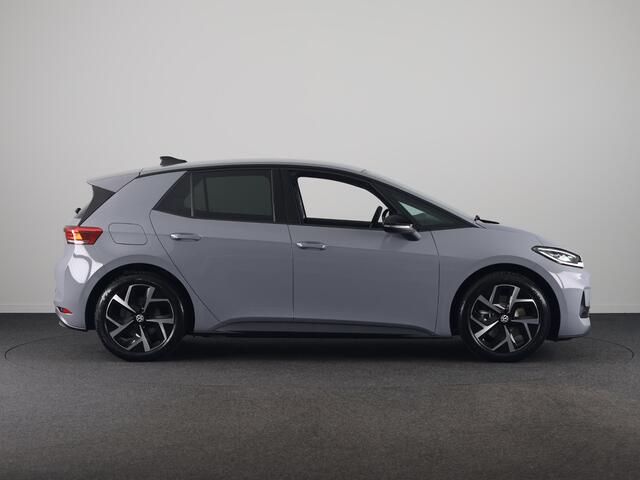 Volkswagen ID.3 Life 61 kWh accu 140 kW / 190 PK Hatchback Elektri Achteruitrijcamera | Carplay