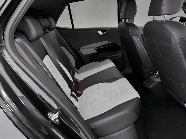 Volkswagen ID.3 Pro Edition Advantage 58 kWh / Navigatie / App connect / Camera / Zwart dak / Parkeersensoren V+A /