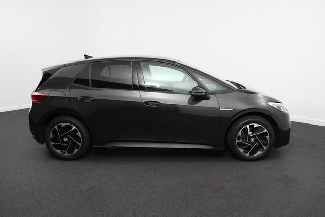Volkswagen ID.3 Pro Edition 204pk Warmtepomp 18"Lichtmetalen Velgen Navigatie Camera Adaptive Cruise Control Climate Control