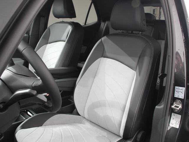 Volkswagen ID.3 Pro Edition 204pk Warmtepomp 18"Lichtmetalen Velgen Navigatie Camera Adaptive Cruise Control Climate Control