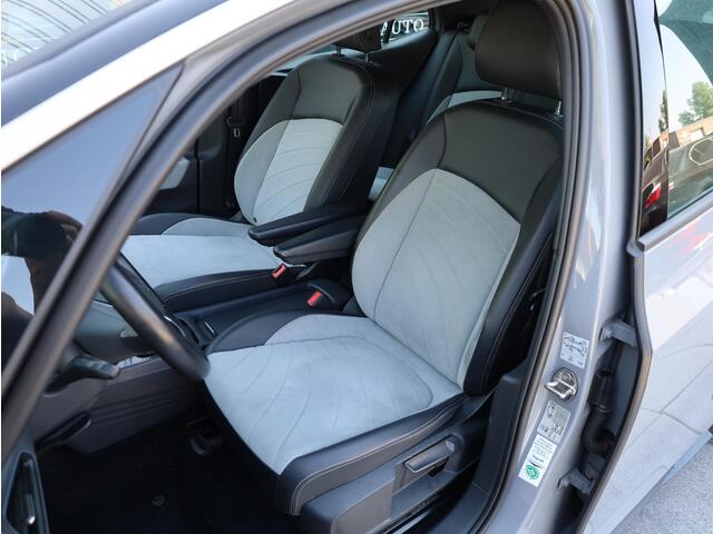 Volkswagen ID.3 Pro S 77 kWh 150KW | Warmtepomp | Keyless Go & Entry | Achteruitrijcamera | Stoel&Stuurverwarming | 19"Inch |