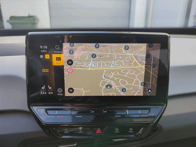 Volkswagen ID.3 First Plus 58 kWh / SOH 93%/ AUTOMAAT/ STANDKACHEL/ NAVI/ CRUISE/ PRAK. SENSOREN + CAMERA/ MULTIMEDIA/19" LMV