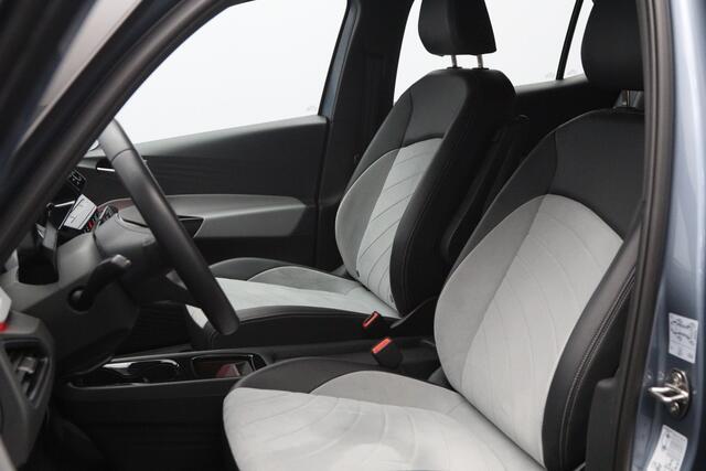 Volkswagen ID.3 Pro 204 PK S 77 kWh, Adap. Cruise Control, Warmtepomp, Stoelverwarming