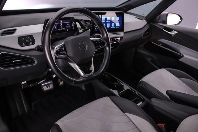 Volkswagen ID.3 Pro 145pk Automaat Adaptive cruise control, Navigatie, Achteruitrijcamera, Stoelverwarming, Parkeersensoren, Stuurwiel verwarmd, LED koplampen