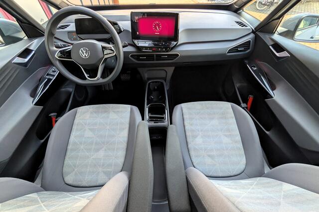 Volkswagen ID.3 Pure 45kWh SOH 91% Apple CarPlay / Android Auto