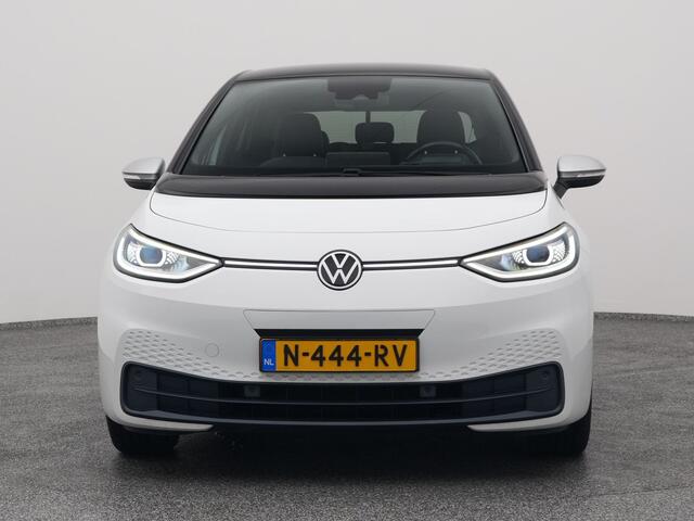 Volkswagen ID.3 First Plus 58 kWh | CAMERA | ADAPTIVE | STOEL- EN STUURVERW.