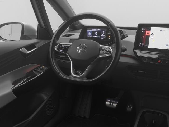 Volkswagen ID.3 First Plus 58 kWh | CAMERA | ADAPTIVE | STOEL- EN STUURVERW.