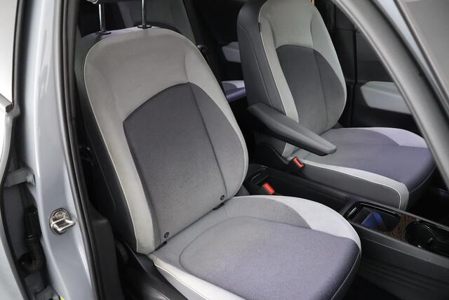Volkswagen ID.3 First Plus 204pk 58 kWh Camera Stoelverwarming Dynamisch LED Keyless Navigatie