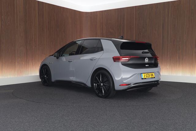 Volkswagen ID.3 First Plus 204pk 58 kWh Camera Stoelverwarming Dynamisch LED Keyless Navigatie