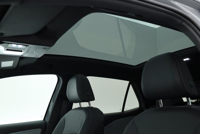 Volkswagen ID.3 Pro 58 kWh | Pano | HUD | 360cam | Memory | Afn. Trekhaak | Stoel- Stuurverw. | Adapt. Cruise | IQ. Light