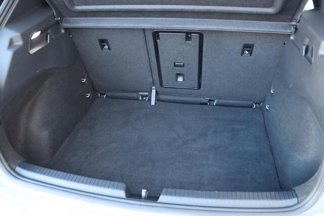 Volkswagen ID.3 Pro 59 kWh 204pk | SOH 95,9% |