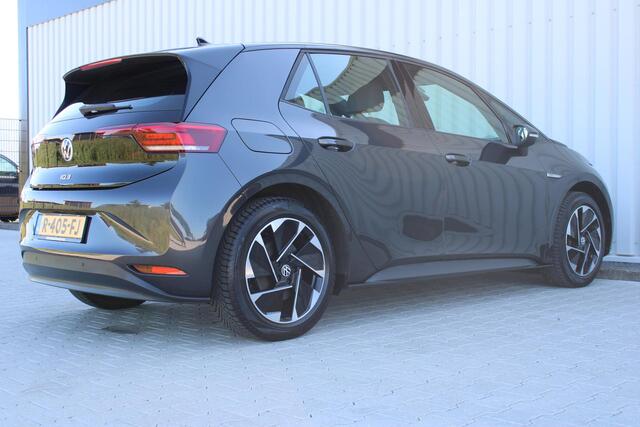 Volkswagen ID.3 Pro 58 kWh | Incl. 12 maanden garantie | SOH 91% | Apple carplay/Android auto | Stoel/stuurverwarming | Standkachel | Navigatie | DAB radio | Adaptieve cruise control |