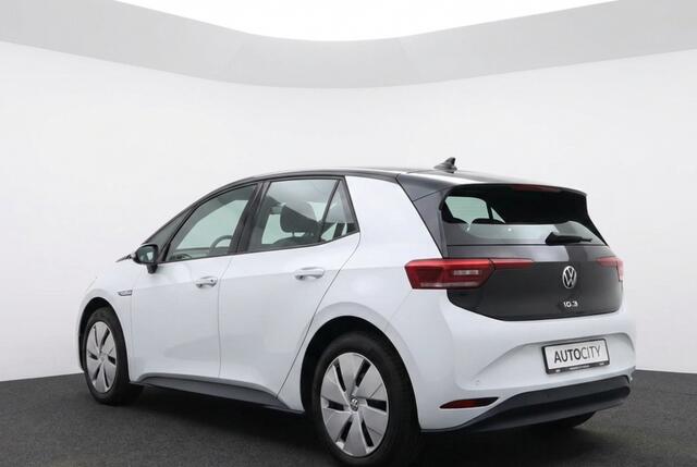 Volkswagen ID.3 Life 58 kWh 204PK | IQ.Lights | Adaptive Cruise | Stoelverwarming | Camera