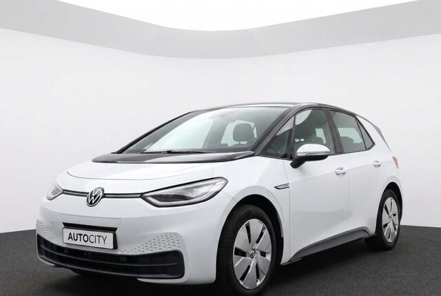 Volkswagen ID.3 Life 58 kWh 204PK | IQ.Lights | Adaptive Cruise | Stoelverwarming | Camera