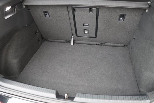 Volkswagen ID.3 Pro 59 kWh 204pk | SOH 96% |
