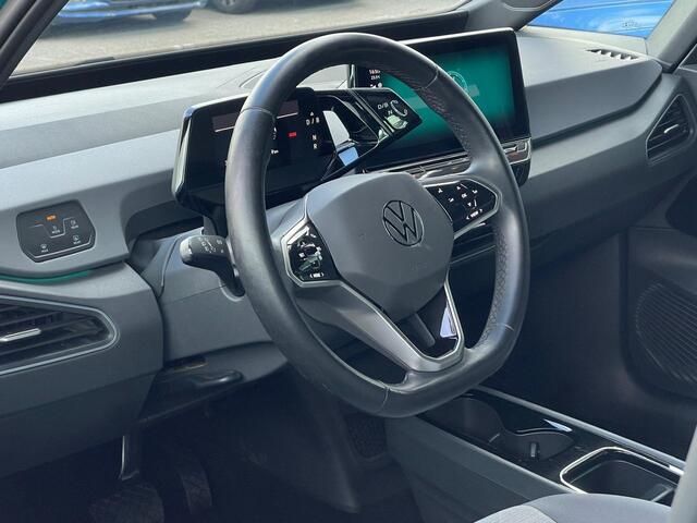 Volkswagen ID.3 Pure Performance 150PK 45 kWh / Parkeersensoren V+A / Stoelverwarming / App Connect / 18'' Staal / VW