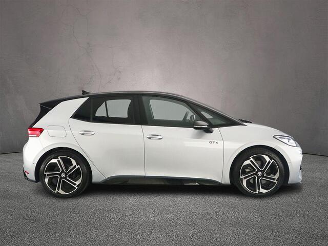 Volkswagen ID.3 GTX Limited Edition 79 kWh 286pk Automaat, Steunhaak, Adaptive cruise control, Stoelverwarming, Stuurverwarming, Harman-Kardon, Achteruitrijcamera, Parkeersensoren, Matrix LED koplampen