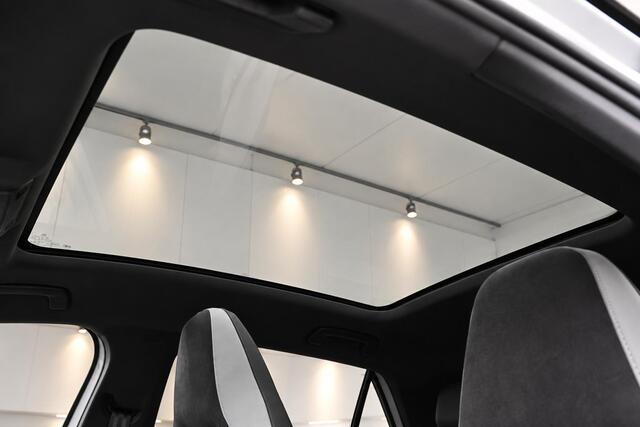 Volkswagen ID.3 Style 58 kWh Panoramadak, Head-up, trekhaak, stoelmassage, ect.ect.