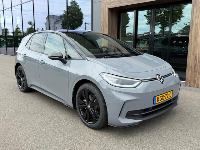 Volkswagen ID.3 Pro Limited Edition 59 kWh | Black Edition | Trekhaak | Rijklaar