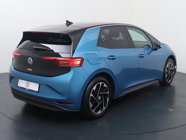 Volkswagen ID.3 Pro Business 59 kWh | 231 PK | SoH 100% | Warmtepomp | Adaptive Cruise Control | Achteruitrijcamera | Climate control | Draadloze telefoonlader | Matrix LED | Keyless Entry | Navigatiesysteem | Stuur- & Stoelverwarming | Apple Carplay / Android Auto |
