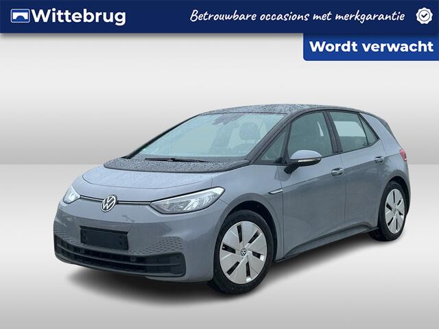 Volkswagen ID.3 Pure 45 kWh 149pk / Navigatie / App-Connect / Stuur & Stoelverwarming / Parkeersensoren /
