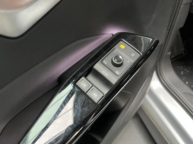 Volkswagen ID.3 Pro Performance / SOH 94%/ AUTOMAAT/ WARMTEPOMP/ 204PK/ PARK.SENSOR.V+A/ CAMERA/ STUUR+STOELVERWARM./ APP-CONNECT/ ACC/ RIJ-MODI/ DIGITAL DASH/ DAB/ CLIMA/ 18'' LMV