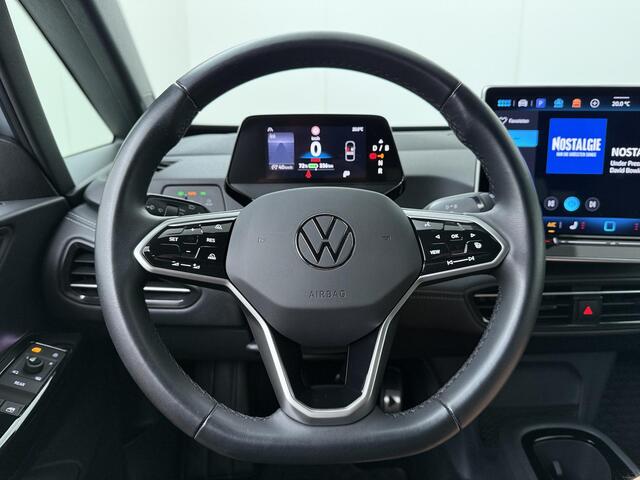Volkswagen ID.3 Pro Business 59 kWh | 231 PK | SoH 99% | Warmtepomp | Adaptive Cruise Control | Achteruitrijcamera | Climate control | Matrix LED | Keyless Entry | Draadloze telefoonlader | Navigatiesysteem | Parkeersensoren | Sfeerverlichting | Stuur- & Stoelverwarming | Apple Carplay / Android Auto |