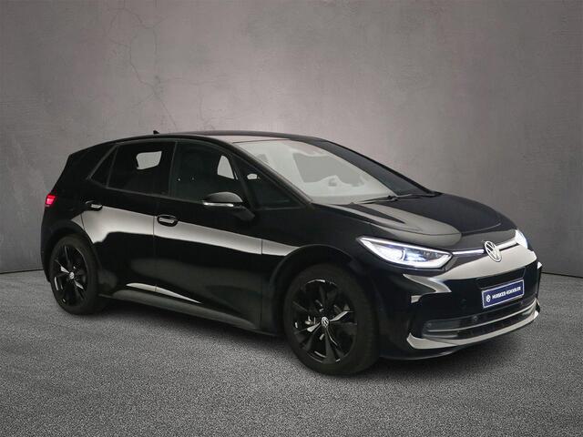 Volkswagen ID.3 Pro Limited Edition 59 kWh 204pk Automaat, Steunhaak, Adaptive cruise control, Stoelverwarming, Stuurverwarming, Panoramadak, Matrix LED koplampen, Achteruitrijcamera, Parkeersensoren, Navigatie, App-connect