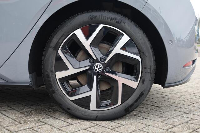 Volkswagen ID.3 Pro 59 kWh elektrisch verstelbare ErgoActive bestuurdersstoel met geheugen- en massagefunctie, achteruitrijcamera (Rear View), navigatie 19" 'Wellington' LMV, keyless entry, adaptieve cruise control (ACC) met Travel Assist, privacy glas, parkeerassistent (Park Assist), verwarmbare voorstoelen, verwarmbaar multifunctioneel lederen stuurwiel, draadloze telefoonlader, Android Auto & Apple Carplay etc.